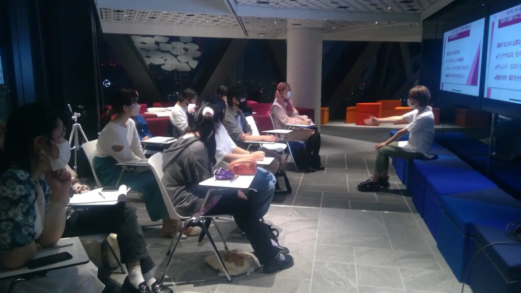 ファッション専門学校「東京モード学園」とタッグを組み、ファッションライバー育成講座を実施